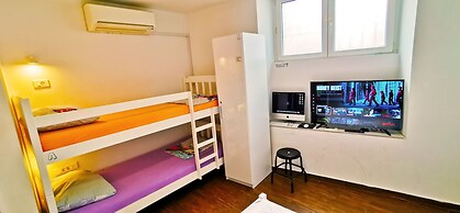 Croparadise Hostel