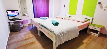 Croparadise Hostel