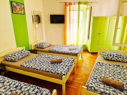 Croparadise Hostel