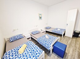 Croparadise Hostel