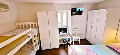 Croparadise Hostel