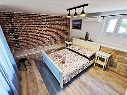 Croparadise Hostel