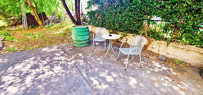 Croparadise Hostel