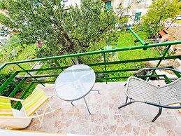 Croparadise Hostel