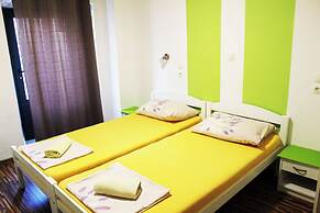 Croparadise Hostel
