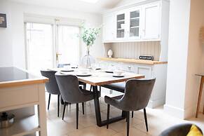 York Minster-3 Bed-sleeps 6-fireplace-free Parking