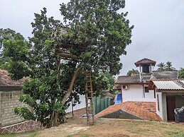 Serendip Villa Holiday Home