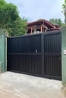 Serendip Villa Holiday Home
