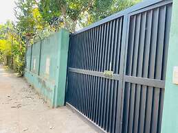 Serendip Villa Holiday Home