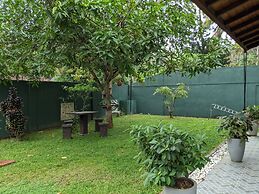 Serendip Villa Holiday Home