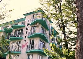 SUNSET ART HOTEL