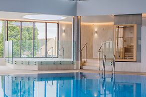 Blunsdon House Hotel