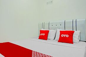 OYO 90187 Puri Allisa Syariah