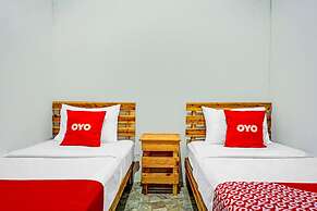 OYO 90187 Puri Allisa Syariah