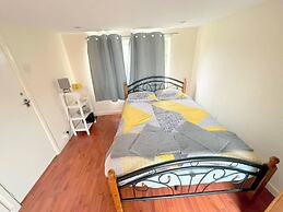 4-bed House in South London