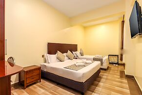DALLAS PREMIERE HOTEL