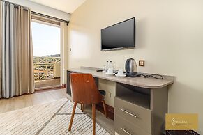 DALLAS PREMIERE HOTEL