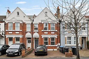 9B St Marks Road