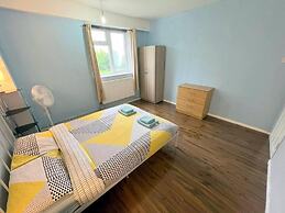 Remarkable 2-bed Apartment in London
