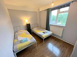 Remarkable 2-bed Apartment in London