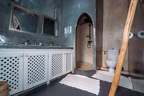 RIAD AMANA