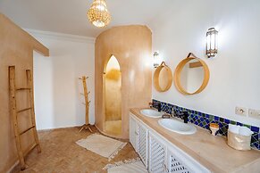 RIAD AMANA