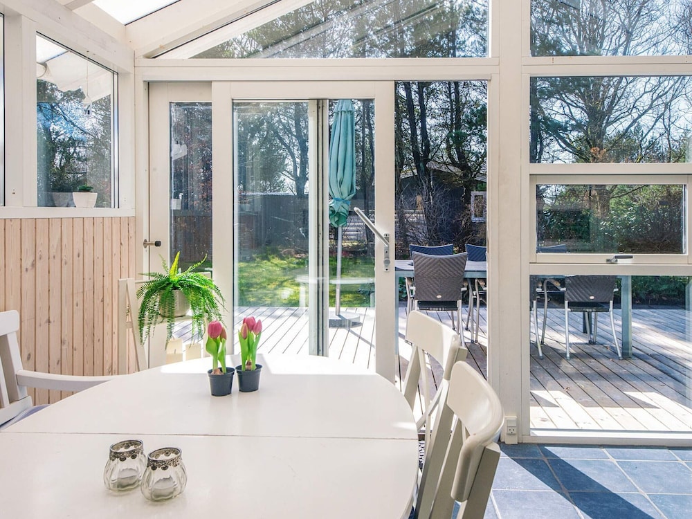 6 Person Holiday Home in Ulfborg
