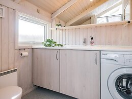 6 Person Holiday Home in Ulfborg
