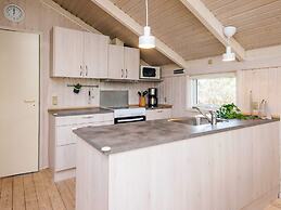 6 Person Holiday Home in Ulfborg