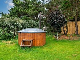 6 Person Holiday Home in Ulfborg