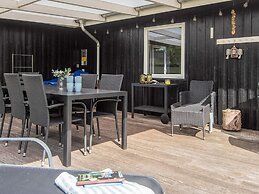 6 Person Holiday Home in Tarm