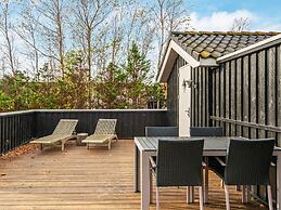 6 Person Holiday Home in Ebeltoft