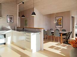 8 Person Holiday Home in Dronningmolle
