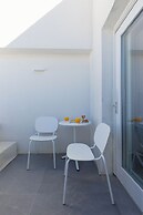 Neo Suites
