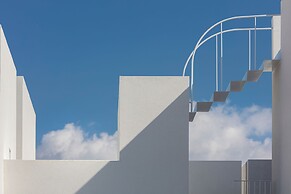 Neo Suites