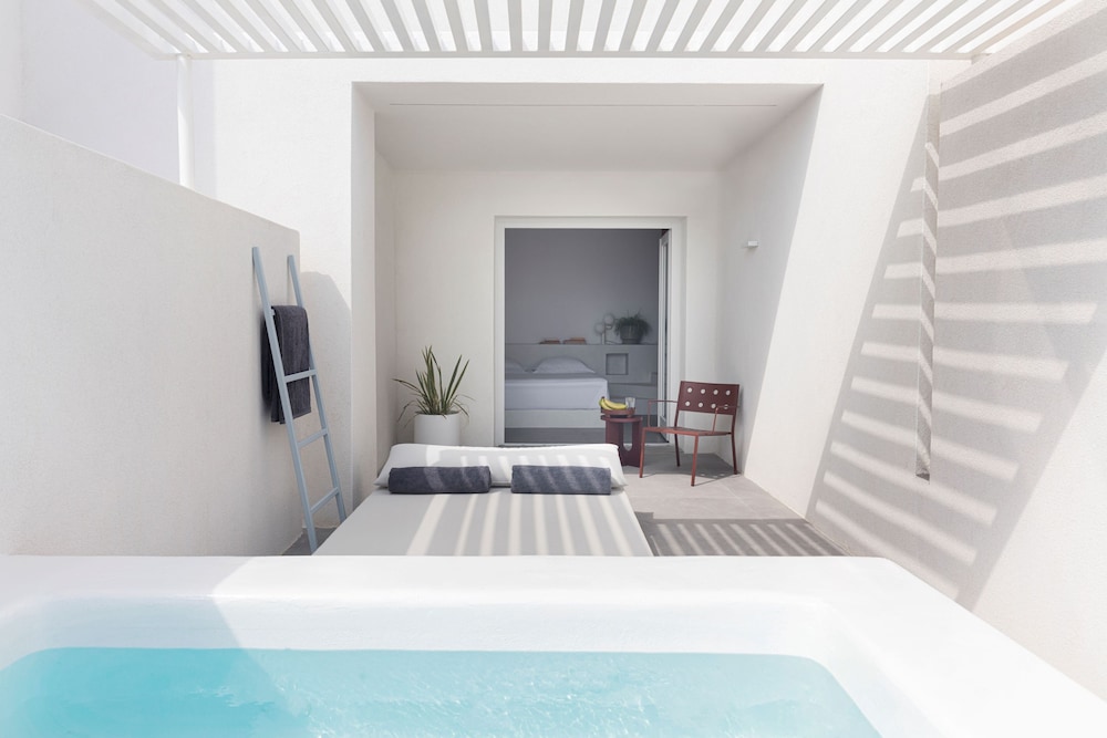 Neo Suites