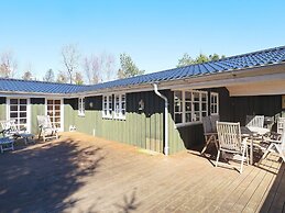 6 Person Holiday Home in Jerup