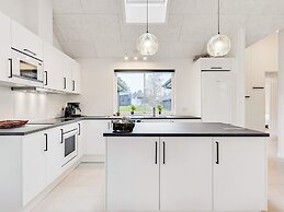 5 Star Holiday Home in Vaeggerlose