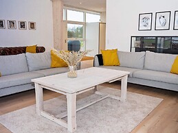 10 Person Holiday Home in Logstor-by Traum