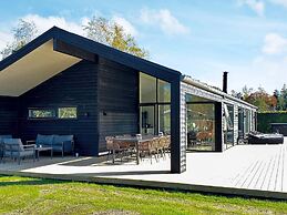 12 Person Holiday Home in Vaeggerlose
