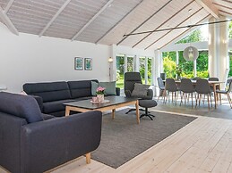 4 Star Holiday Home in Hojslev