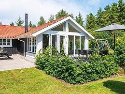 4 Star Holiday Home in Hojslev