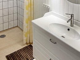 4 Star Holiday Home in Hals