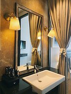 Maccal Hotel