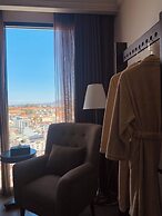 Maccal Hotel