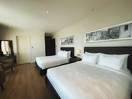 Maccal Hotel