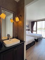 Maccal Hotel