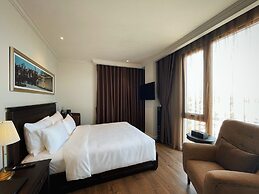 Maccal Hotel