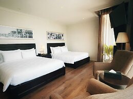 Maccal Hotel