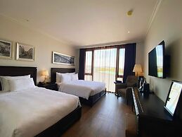 Maccal Hotel